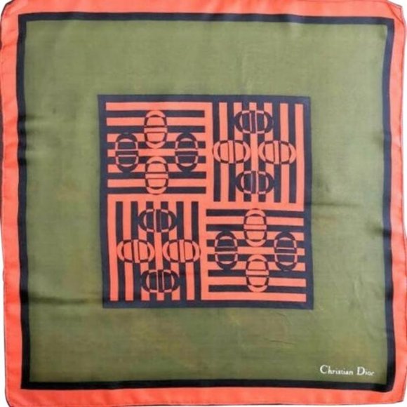 RARE Christian Dior 'CD' Logo Design 23" Square - Picture 1 of 5